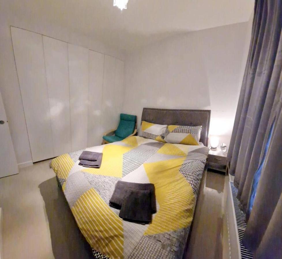 Modern 3-Bed House In Surrey Quays Vila Londres Exterior foto